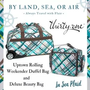 Thirty-One Rolling Weekender & Deluxe Beauty Bag
